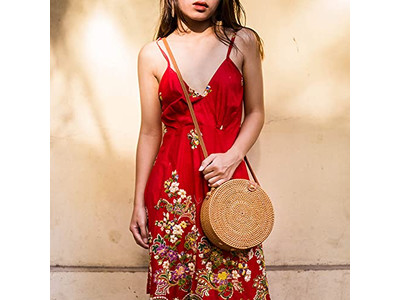 Mädchen Strohhandtasche Handwerk Tasche Handgewebt Indonesien Isoliert Kinder Strand