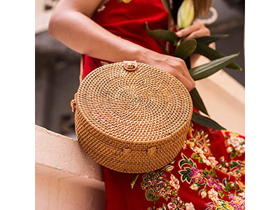 Mädchen Strohhandtasche Handwerk Tasche Handgewebt Indonesien Isoliert Kinder Strand
